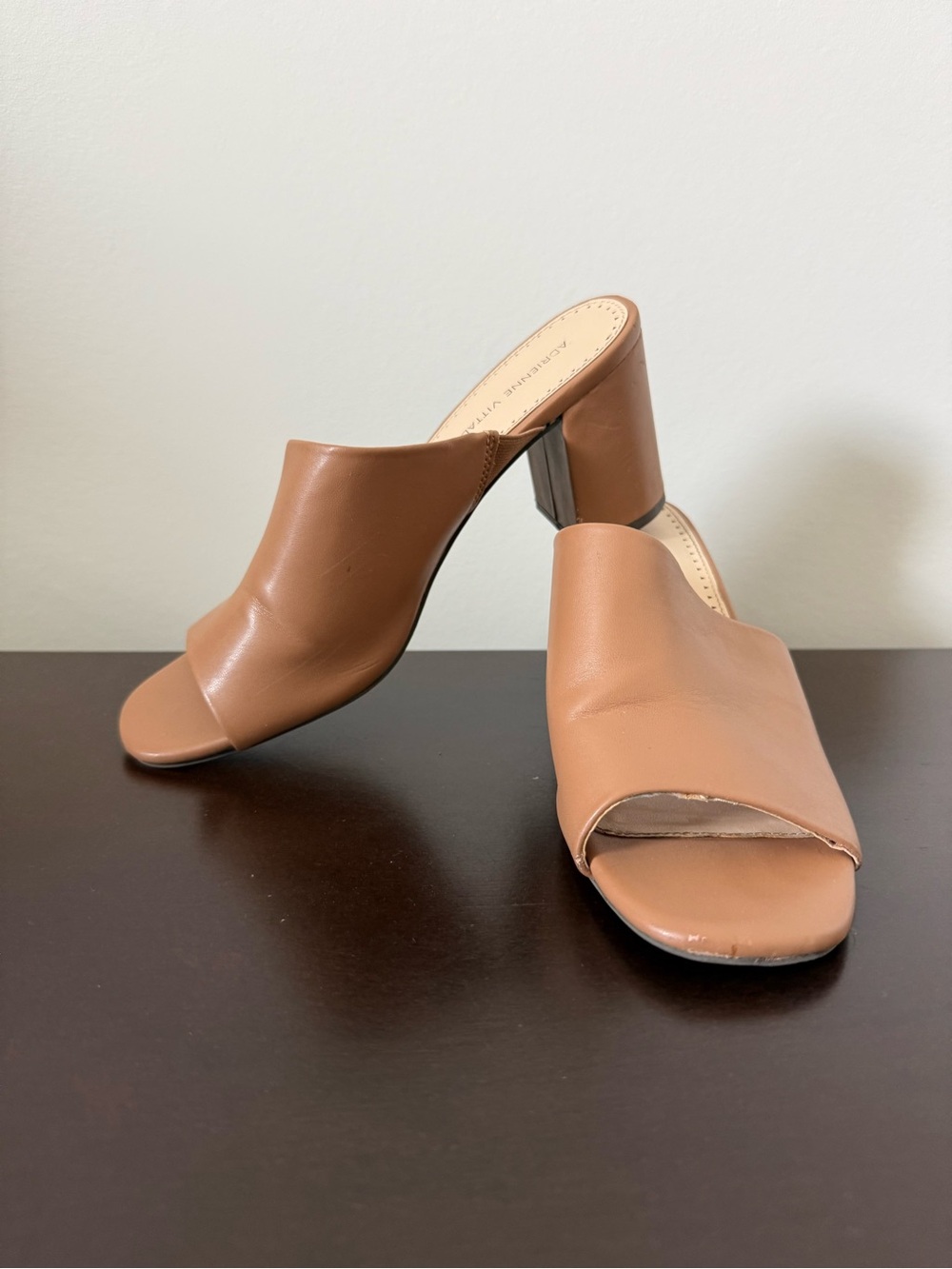 Adrienne Vittadini Camel/Tan Slide Mules size 9 - Picture 5 of 10